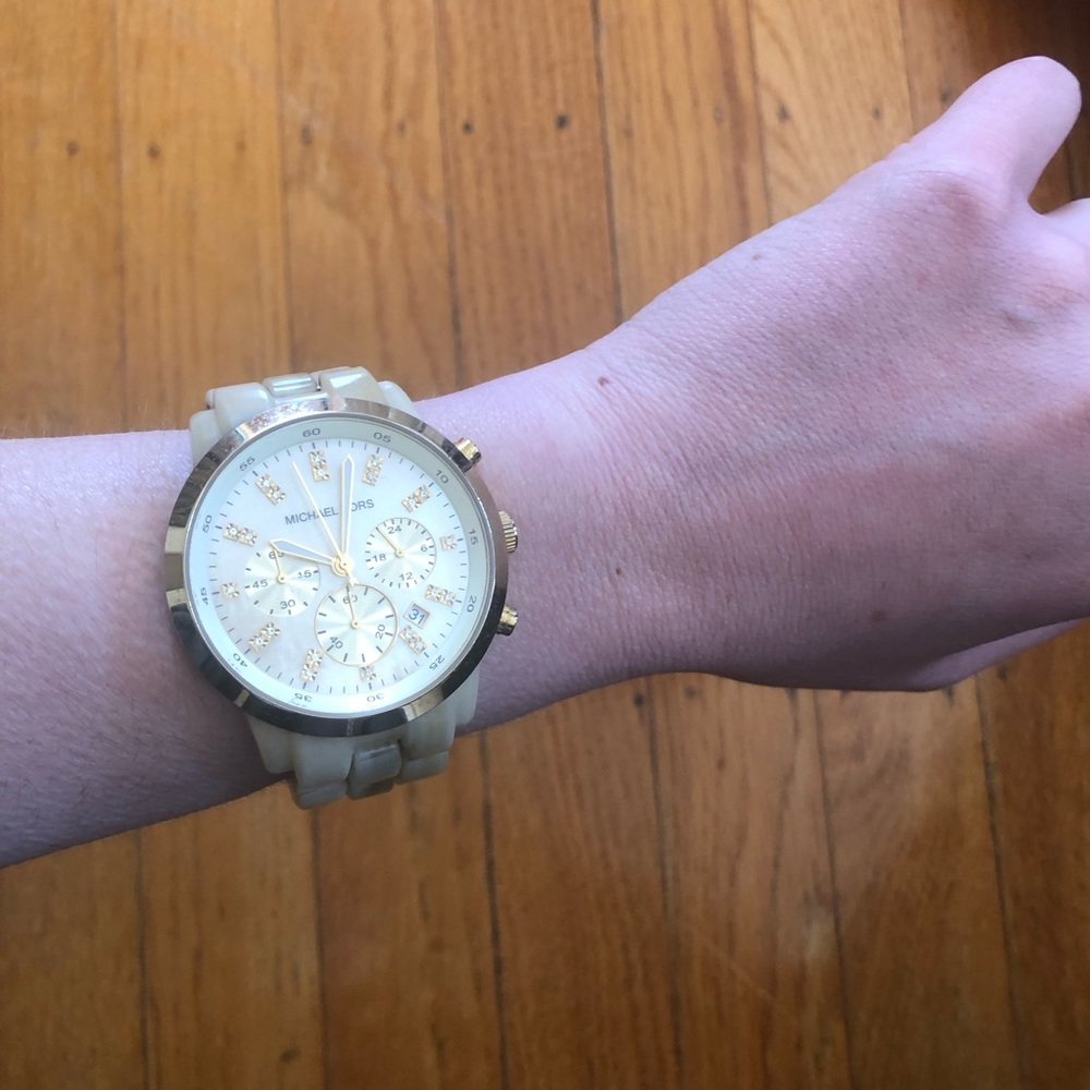Michael Kors watch - Picture 4 of 4